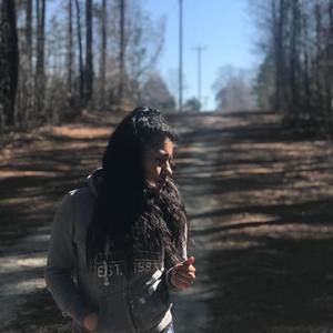 Meet your Posher, León